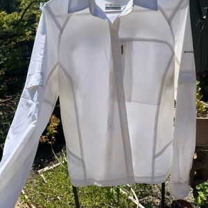 Columbia women’s white Lightweight Shirt Jacket